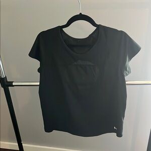 Under Armour Black Short Sleeve Tee